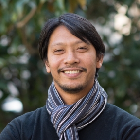 Etera Livine is a senior researcher at ENS Lyon.